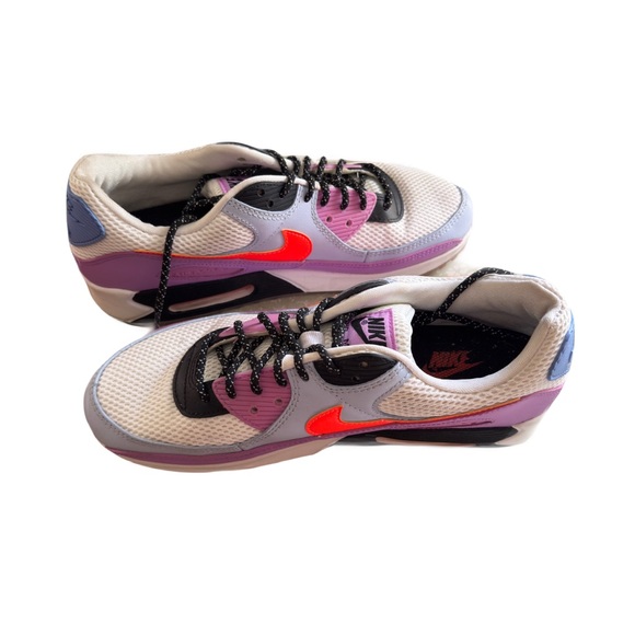 Nike Sneakers size 10. worn one time. Multi color willing to negotiate - Picture 6 of 6